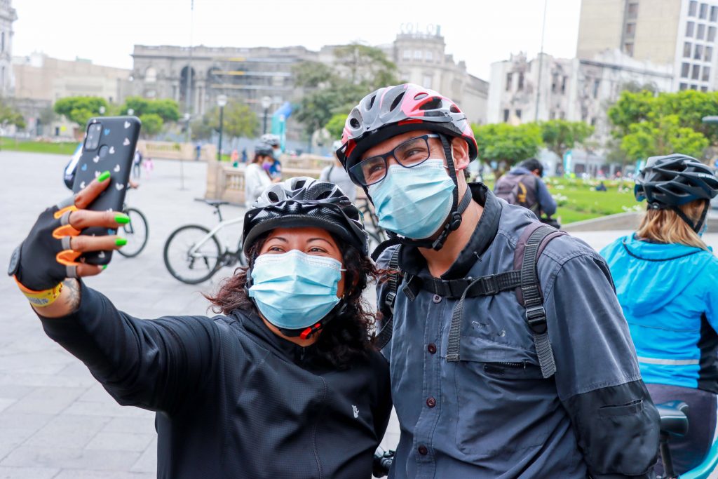 Celebra el amor y la amistad en la ciclovía recreativa de la Av. Arequipa este domingo