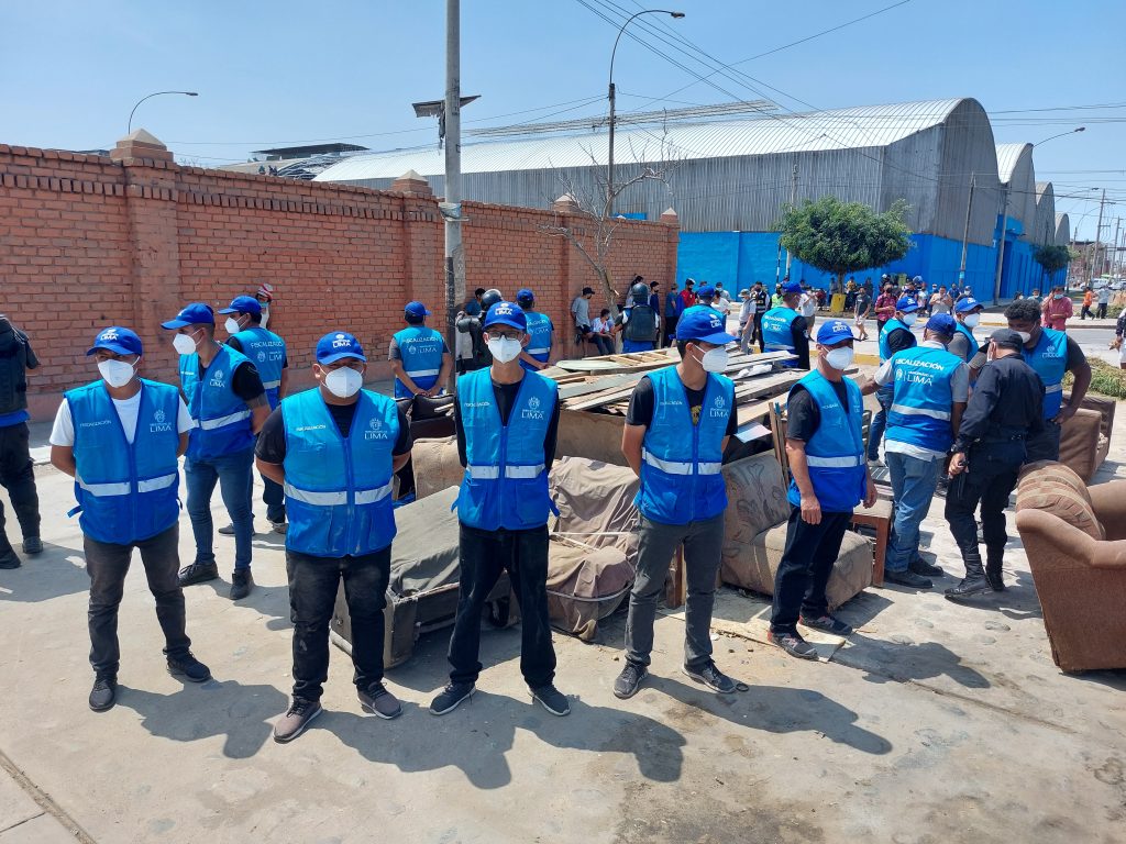 Mirones: MML y PNP recuperan espacios públicos tomados por mecánicas y talleres